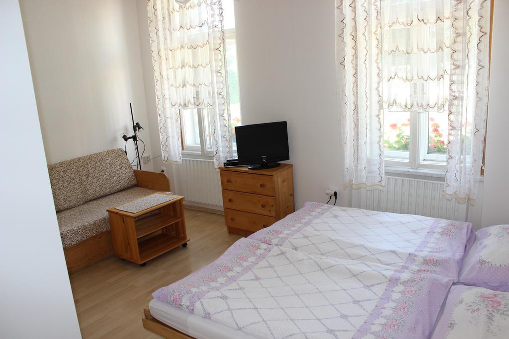 Penzion Gomelska Apartment Horní Stropnice Exterior foto